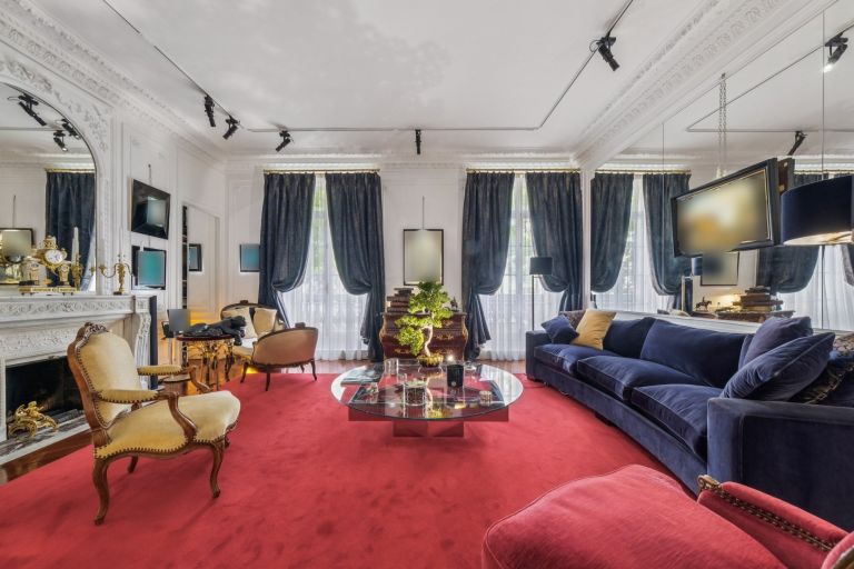 luxury apartment 5 Rooms for sale on PARIS (75016)