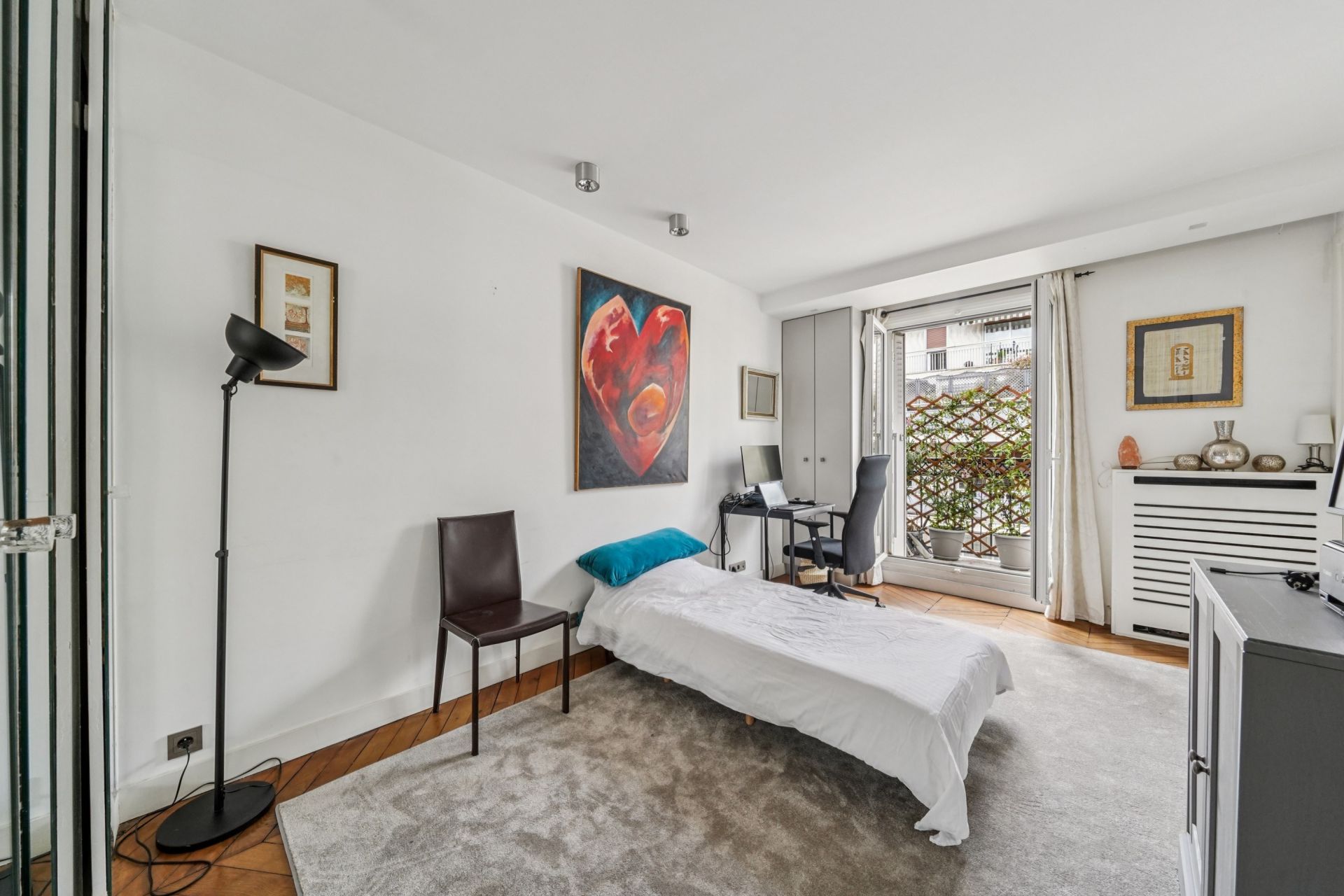 luxury apartment 3 Rooms for sale on PARIS (75016)