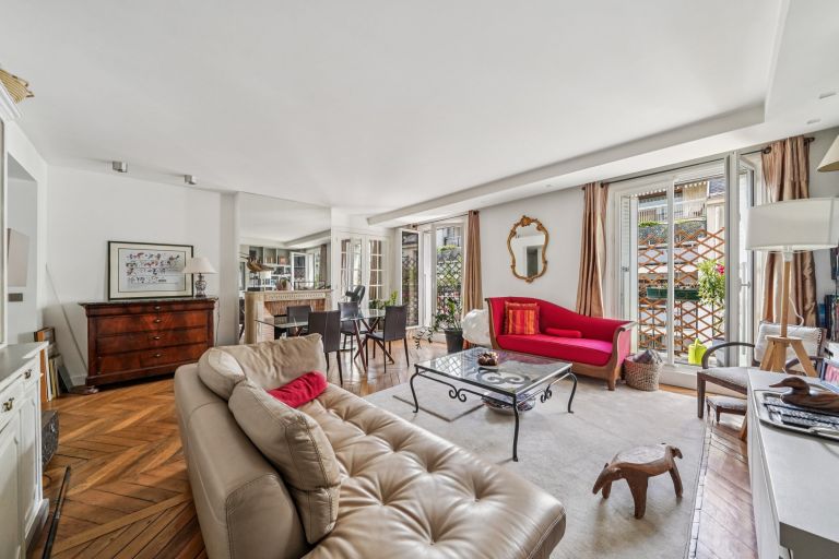 luxury apartment 3 Rooms for sale on PARIS (75016)