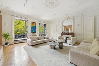 luxury apartment 6 Rooms for sale on PARIS (75008)