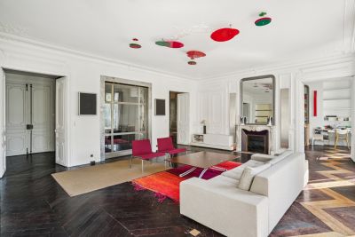 Sale Luxury apartment Paris 10 4 Rooms 149 m²