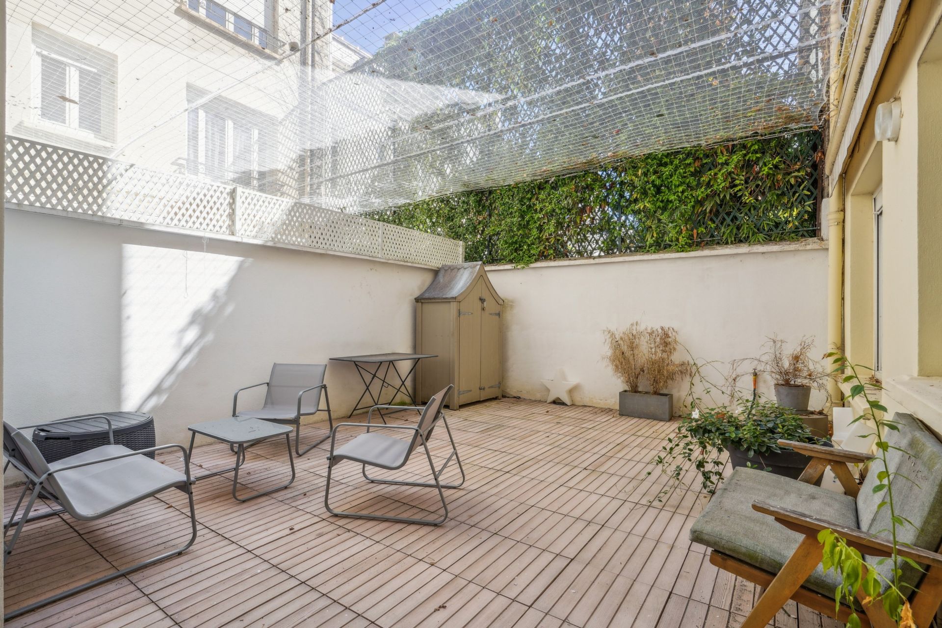 luxury apartment 6 Rooms for sale on NEUILLY SUR SEINE (92200)