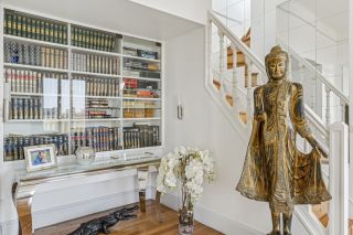 luxury apartment 7 Rooms for sale on PARIS (75016)