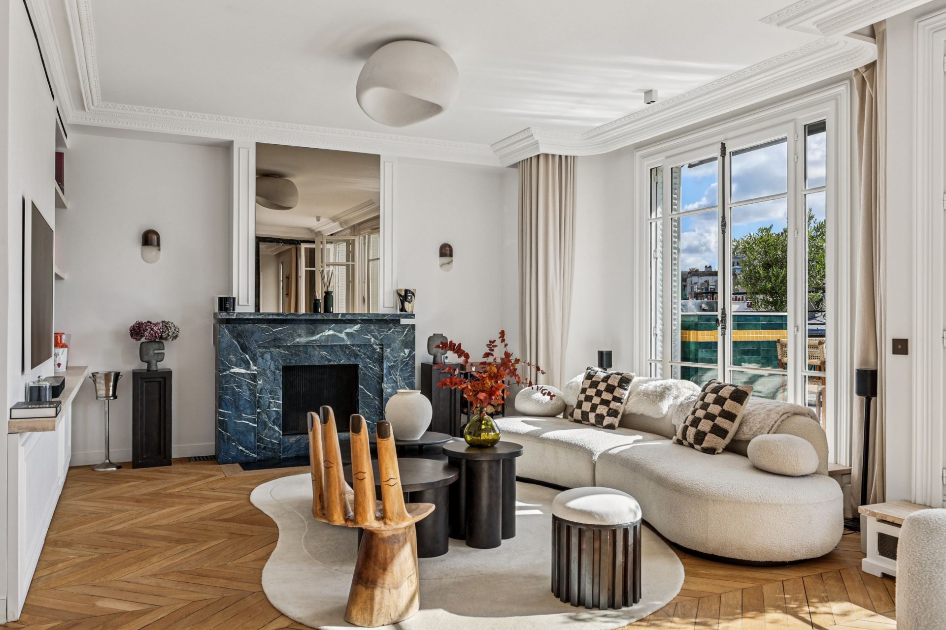 luxury apartment 6 Rooms for sale on PARIS (75016)