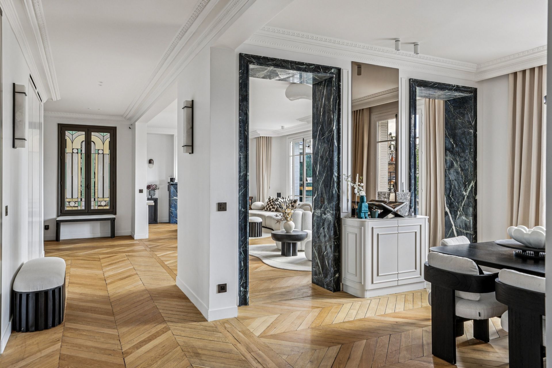 luxury apartment 6 Rooms for sale on PARIS (75016)