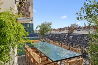 luxury apartment 6 Rooms for sale on PARIS (75016)