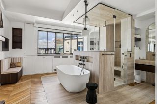 luxury apartment 6 Rooms for sale on PARIS (75016)