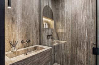 luxury apartment 6 Rooms for sale on PARIS (75016)