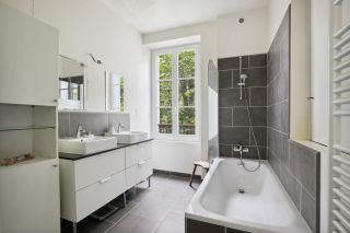 luxury house 9 Rooms for sale on SEVRES (92310)