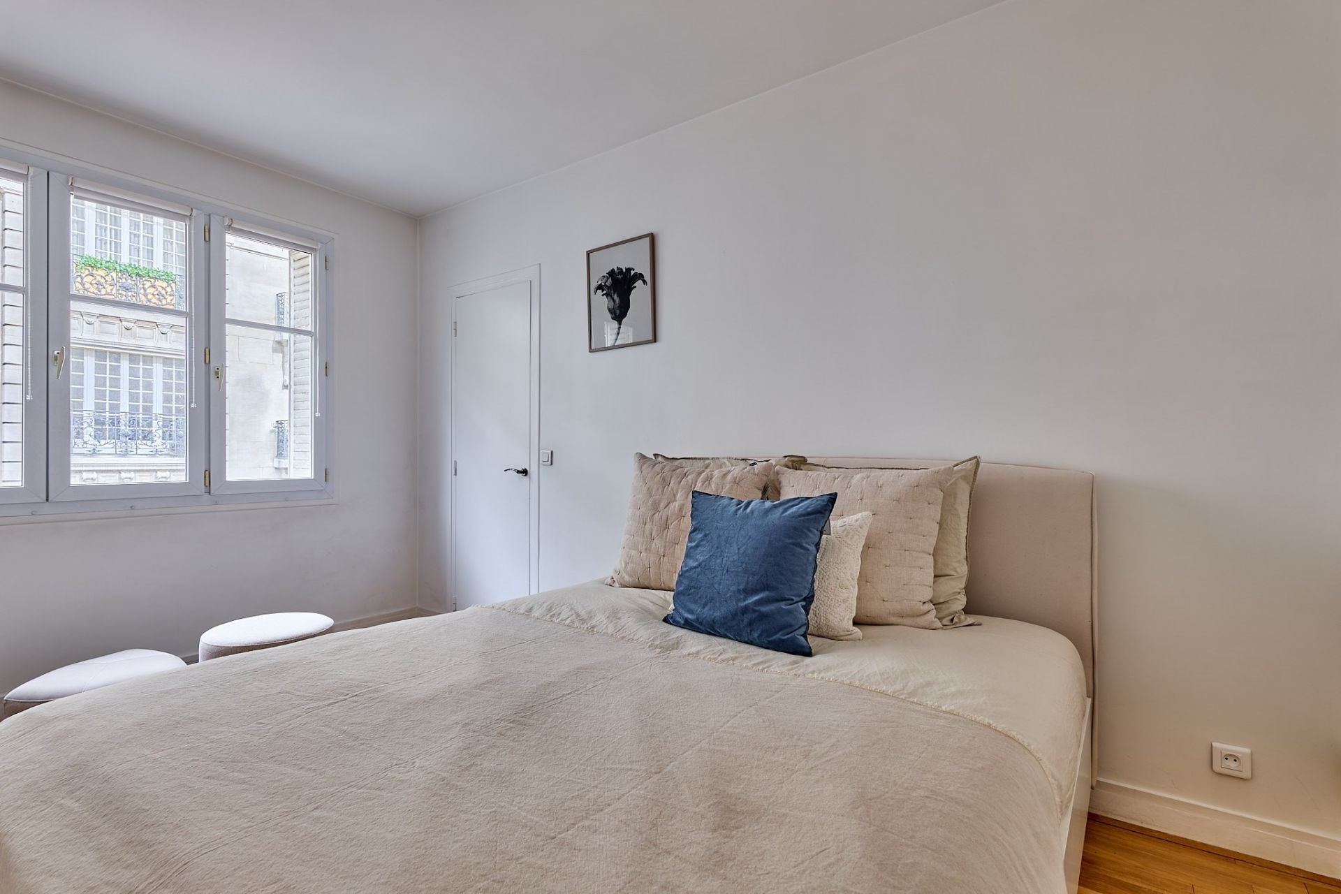 luxury apartment 4 Rooms for sale on PARIS (75016)