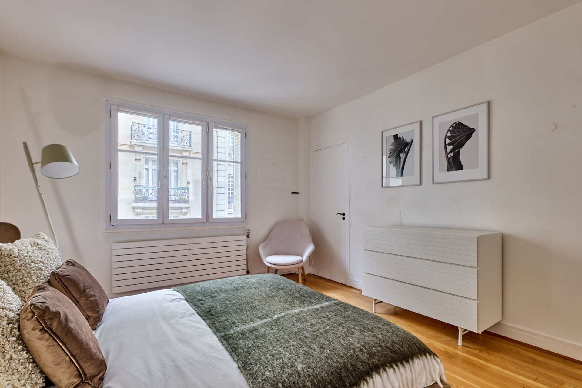 luxury apartment 4 Rooms for sale on PARIS (75016)