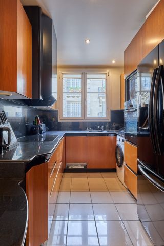 luxury apartment 4 Rooms for sale on PARIS (75016)