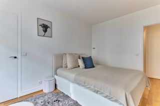 luxury apartment 4 Rooms for sale on PARIS (75016)