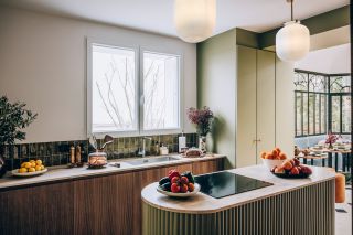 luxury house 12 Rooms for sale on LA VARENNE ST HILAIRE (94210)
