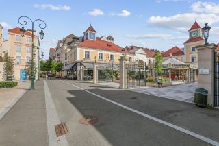 luxury apartment 1 room for sale on PUTEAUX (92800)