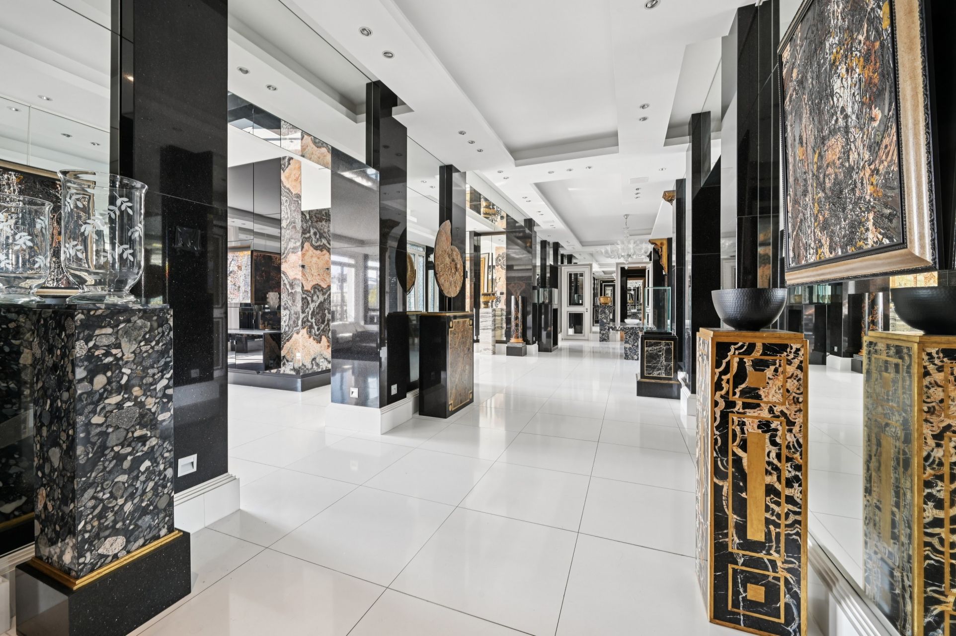 luxury apartment 6 Rooms for sale on PARIS (75016)