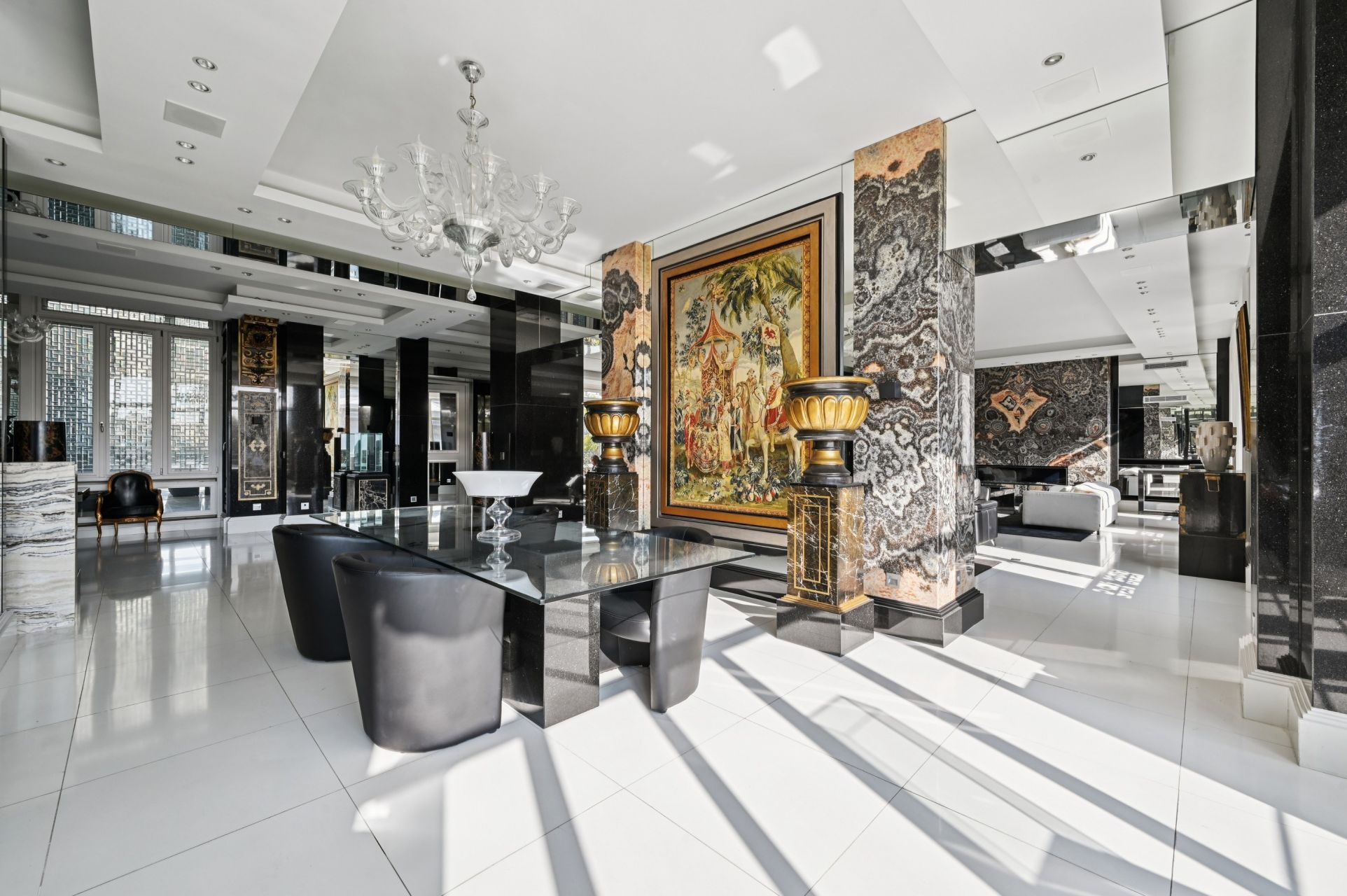 luxury apartment 6 Rooms for sale on PARIS (75016)