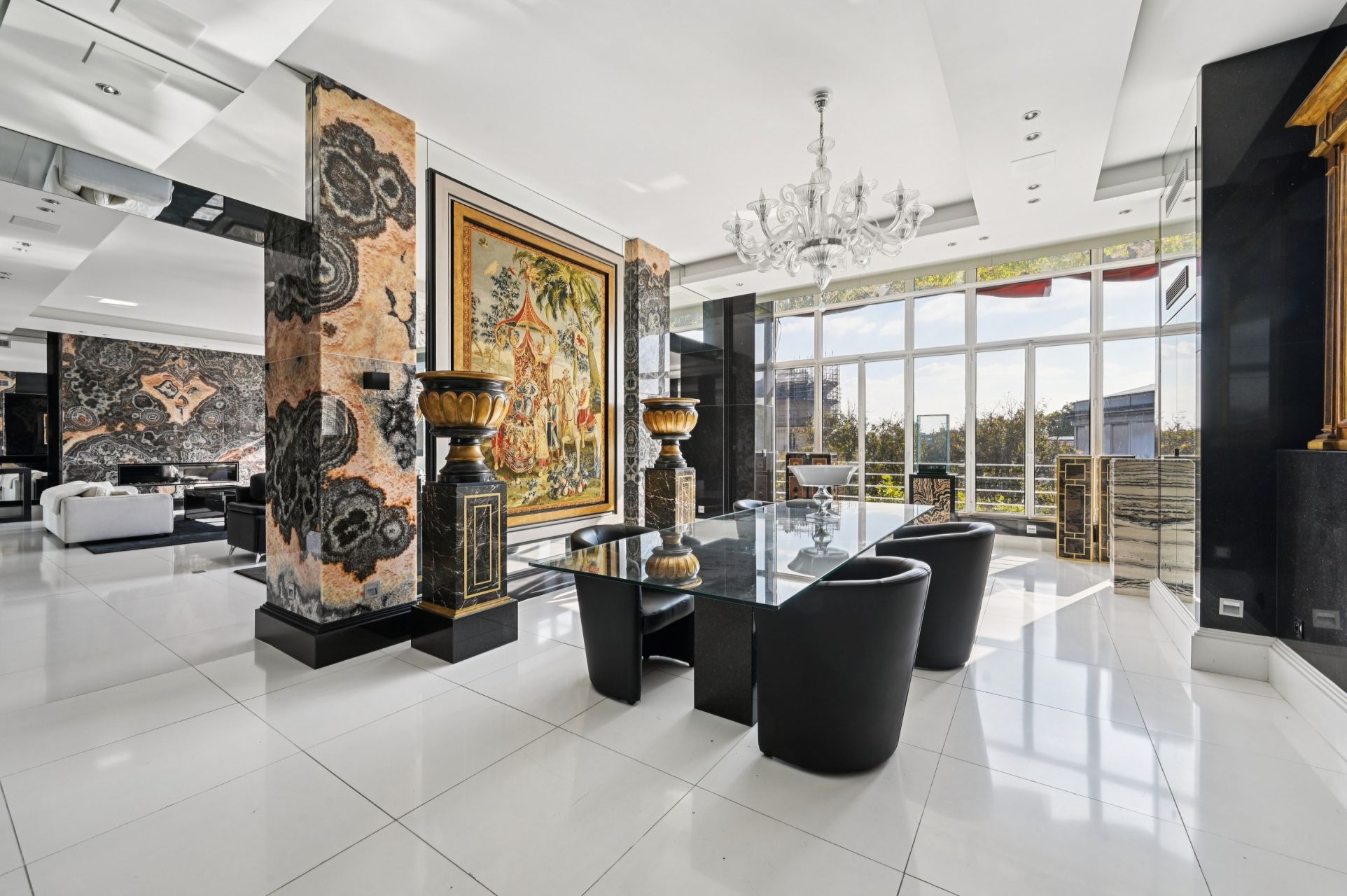 luxury apartment 6 Rooms for sale on PARIS (75016)