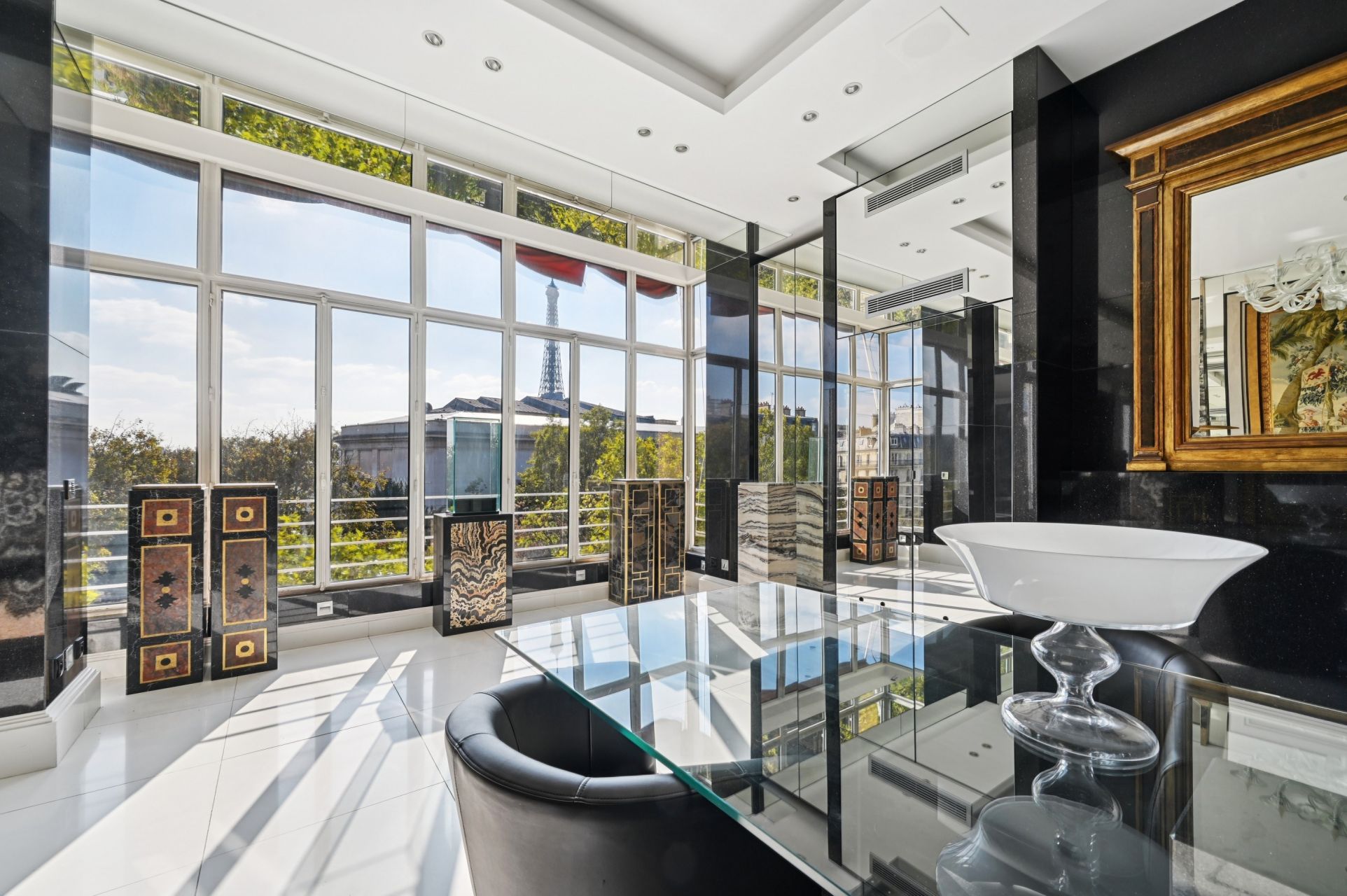 luxury apartment 6 Rooms for sale on PARIS (75016)