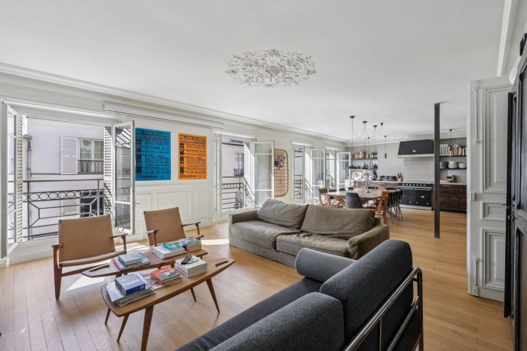 luxury apartment 5 Rooms for sale on PARIS (75010)