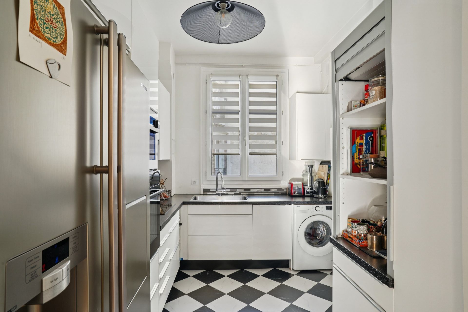 luxury apartment 5 Rooms for sale on PARIS (75017)