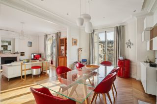 luxury apartment 5 Rooms for sale on PARIS (75017)