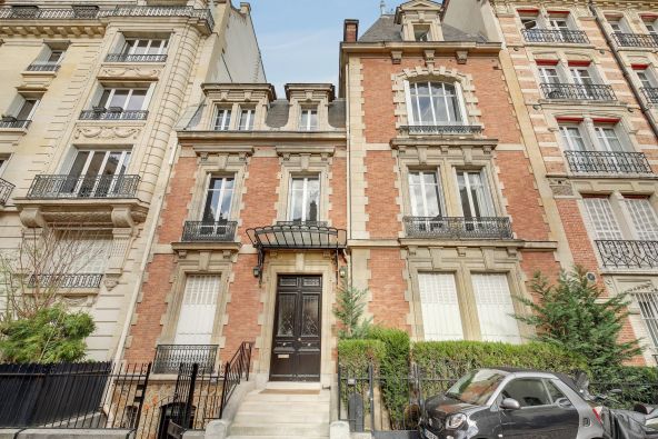 Sale Mansion (hôtel particulier) Paris 16 20&nbsp;Rooms 627&nbsp;m²