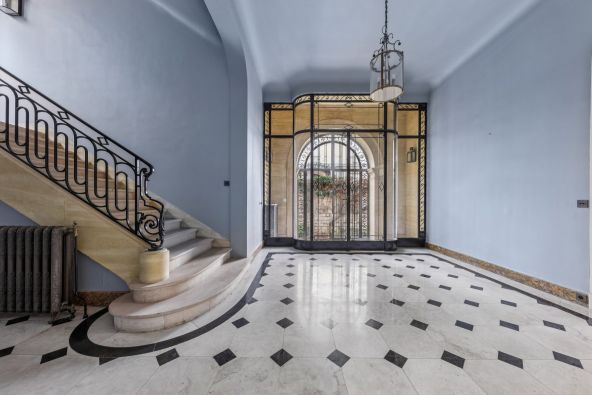 Sale Mansion (hôtel particulier) Paris 16 20&nbsp;Rooms 1300&nbsp;m²