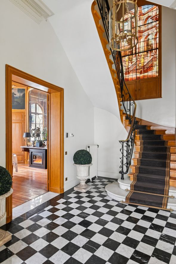 Sale Mansion (hôtel particulier) Paris 7 16&nbsp;Rooms 718&nbsp;m²