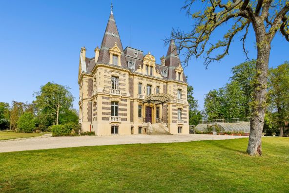 Sale Castle Le Vésinet 18&nbsp;Rooms 750&nbsp;m²