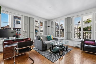 Sale Luxury apartment Paris 3 2&nbsp;Rooms 56.01&nbsp;m²